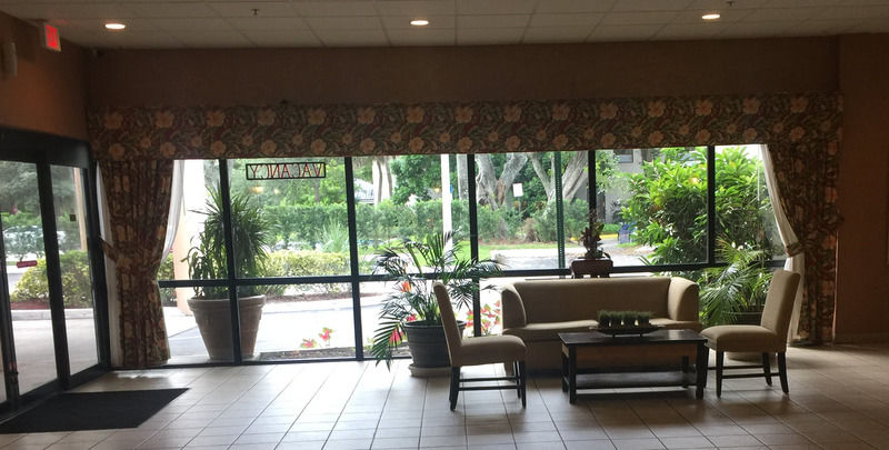 Sawgrass Inn & Conference Center 普兰塔寻 外观 照片