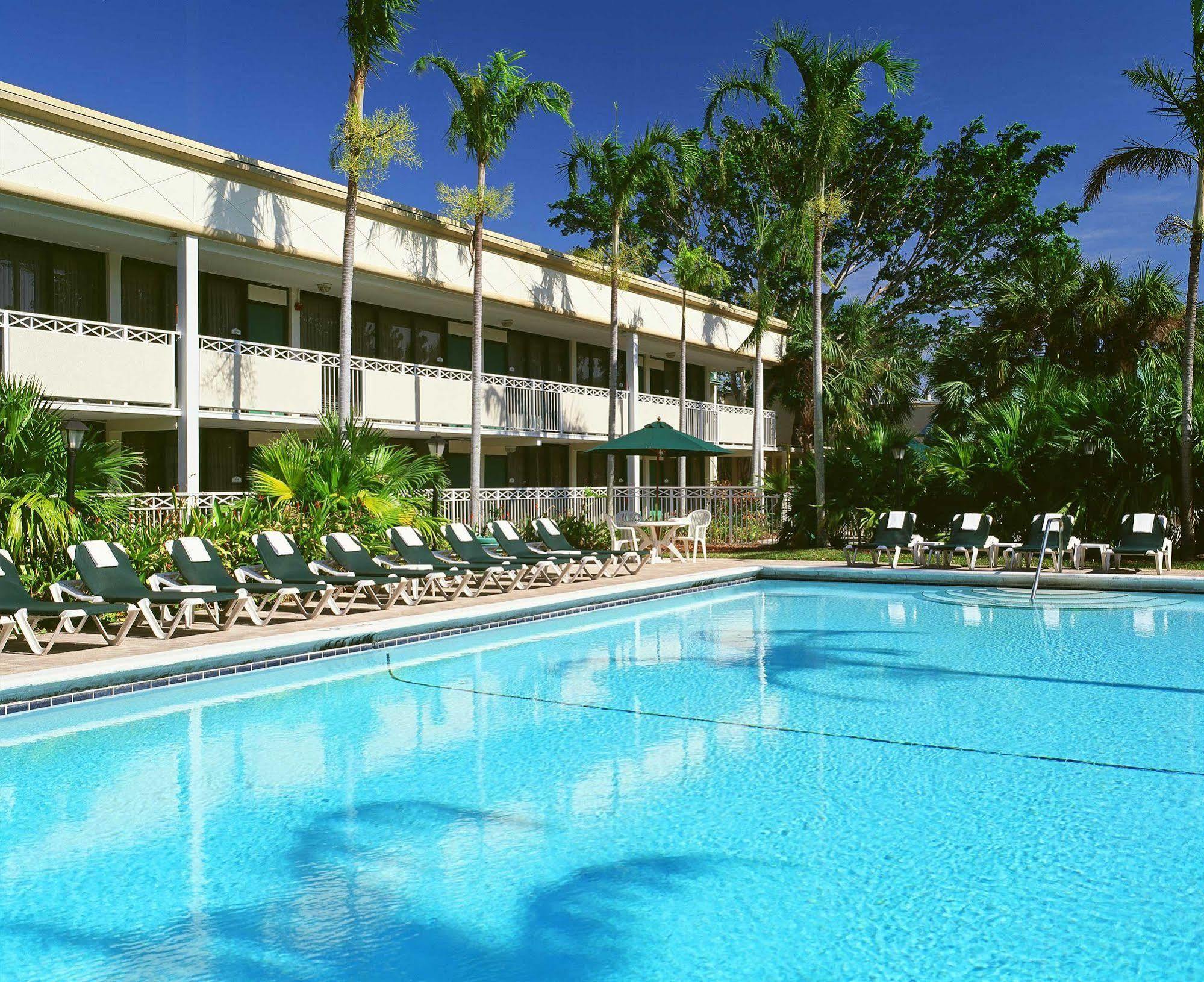 Sawgrass Inn & Conference Center 普兰塔寻 外观 照片
