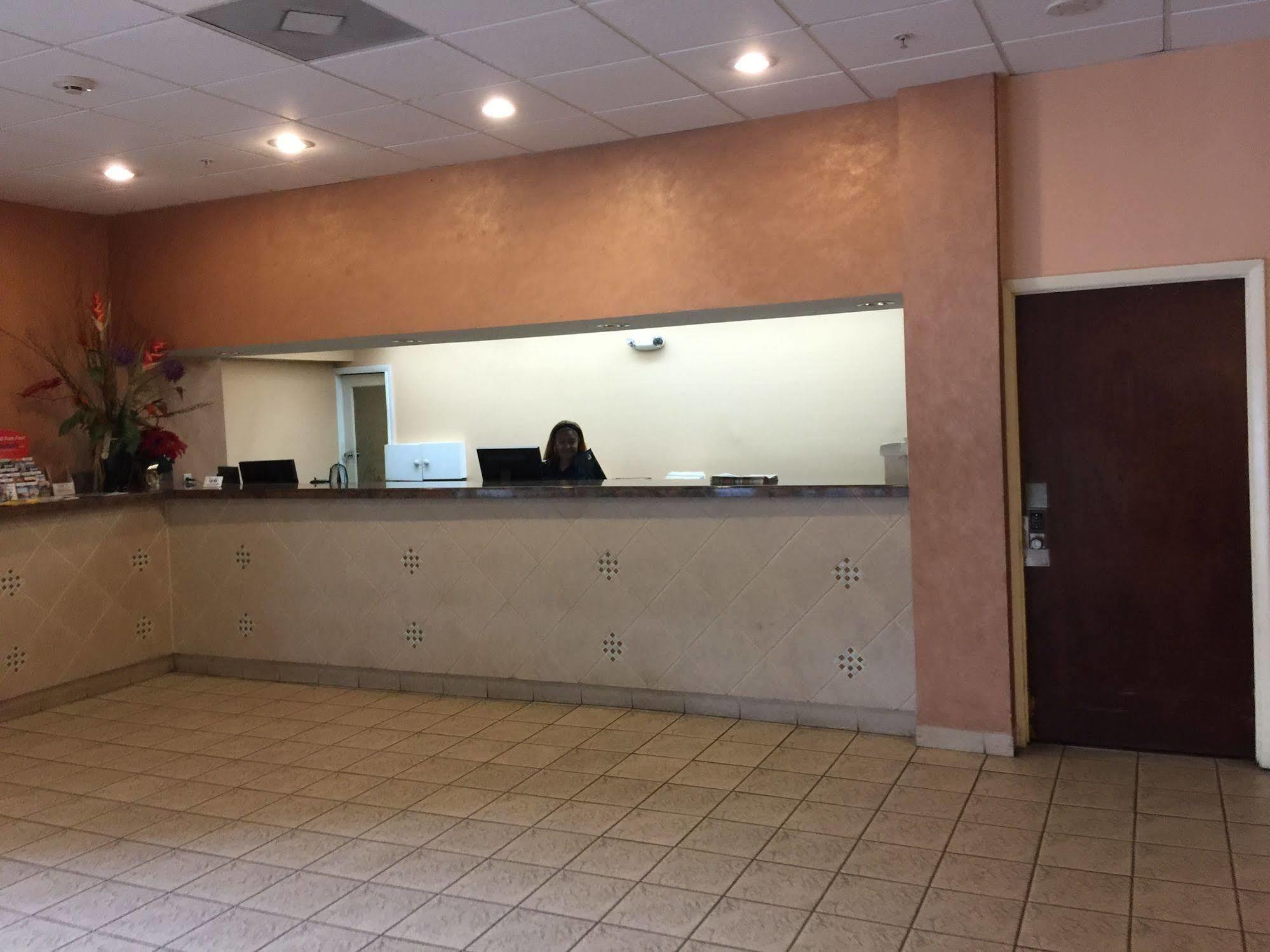 Sawgrass Inn & Conference Center 普兰塔寻 外观 照片
